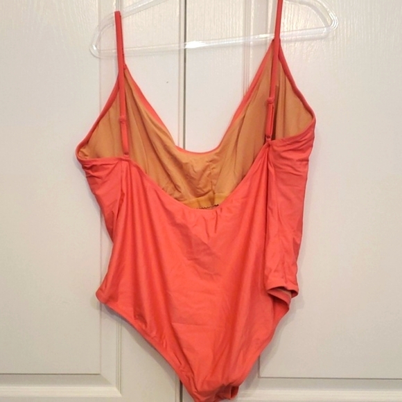 NWT J Crew Womens Scoopneck One Piece Swimsuit pink Size 22 BF162 - Picture 6 of 12